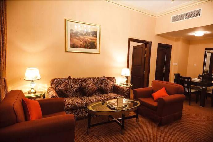 Imagen de la habitación del Hotel Ewan Sharjah. Foto 4