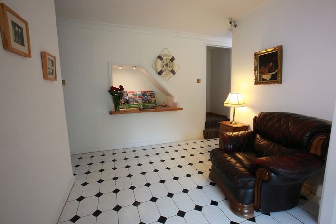Imagen de los interiores del Hotel Ewenny Farm Guesthouse. Foto 19