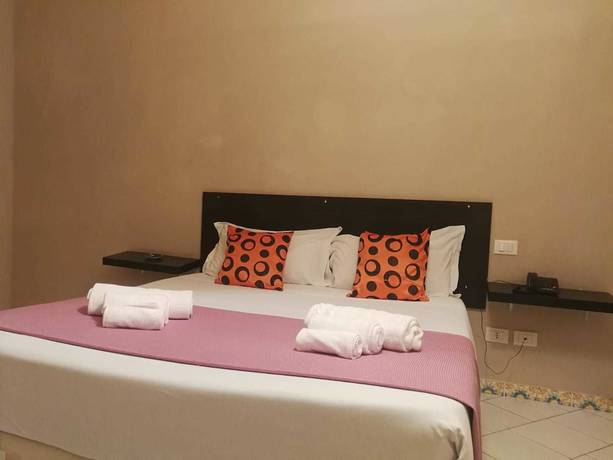 Imagen de la habitación del Hotel Exagon Flower. Foto 2