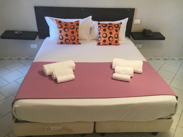 Imagen de la habitación del Hotel Exagon Flower. Foto 4