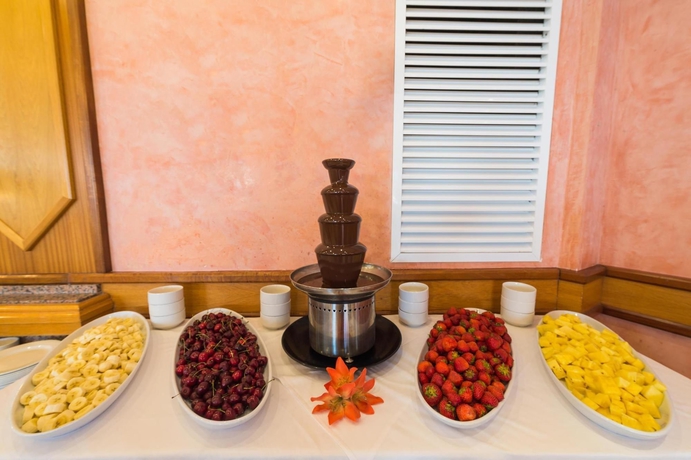 Imagen del bar/restaurante del Hotel Exagon Park. Foto 2