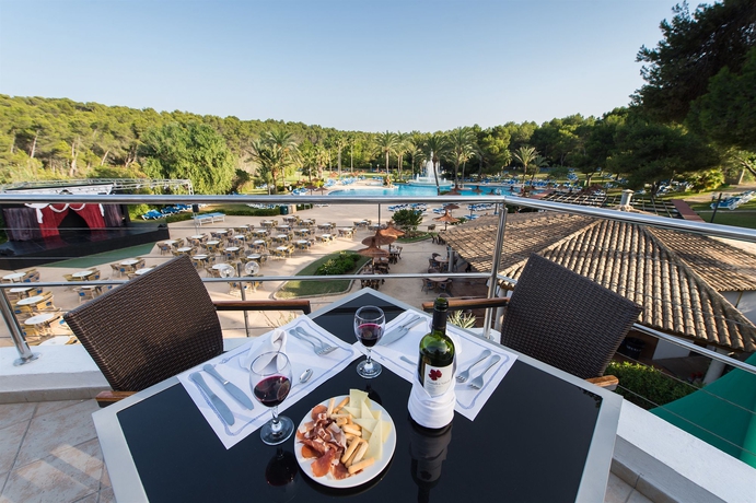 Imagen del bar/restaurante del Hotel Exagon Park. Foto 3