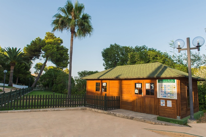 Imagen de los exteriores del Hotel Exagon Park. Foto 13