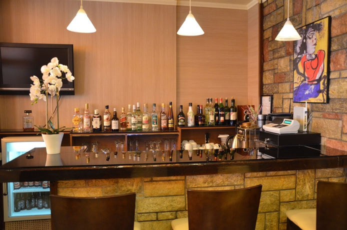 Imagen del bar/restaurante del Hotel Exarchion. Foto 5