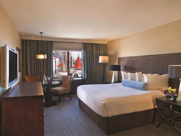 Imagen de la habitación del Hotel Excalibur and Casino. Foto 12