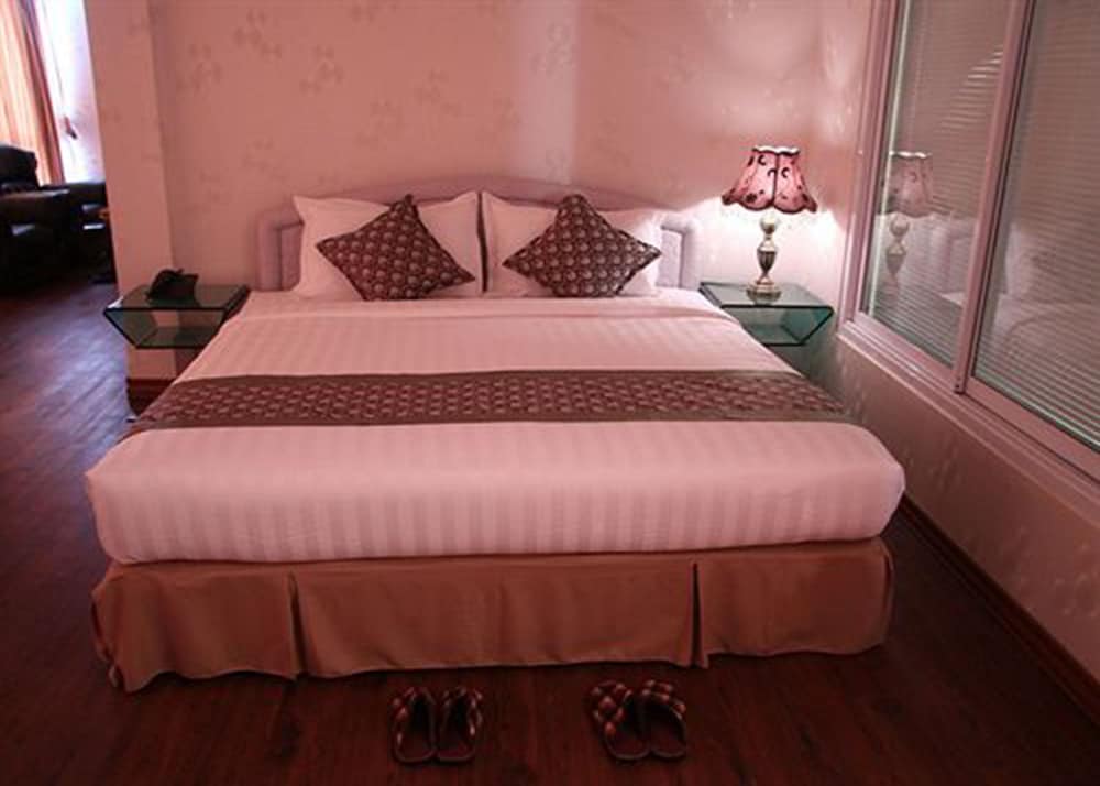 Imagen de la habitación del Hotel Excel Capital. Foto 8