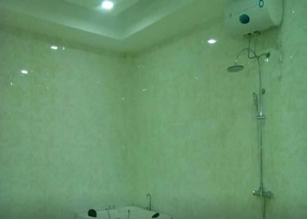 Imagen de la habitación del Hotel Excel Capital. Foto 16