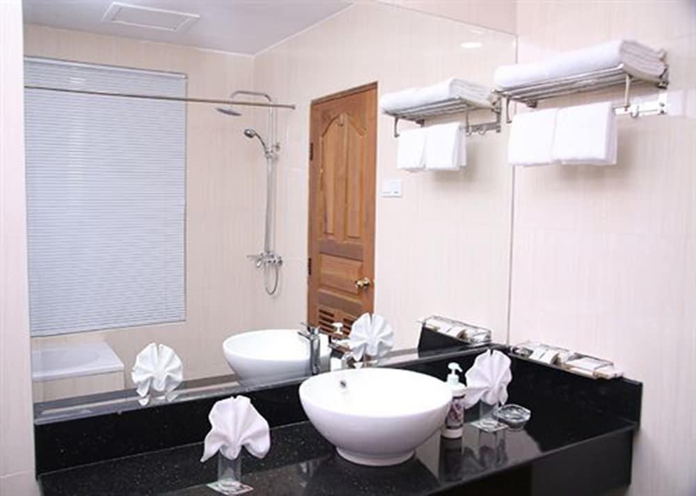 Imagen de la habitación del Hotel Excel Capital. Foto 17