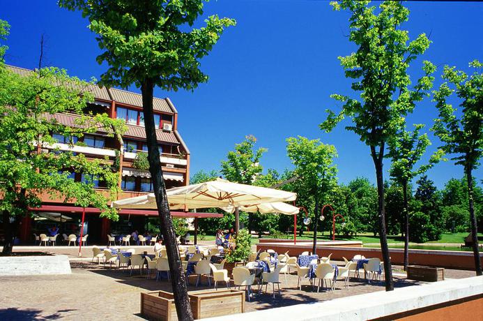 Imagen general del Hotel Excel Milano 3. Foto 2