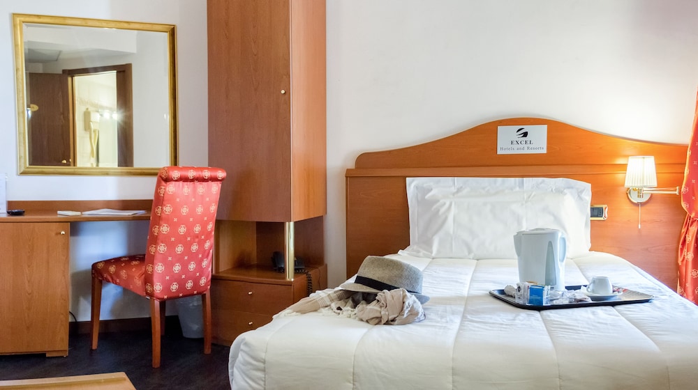 Imagen de la habitación del Hotel Excel Roma Ciampino. Foto 2