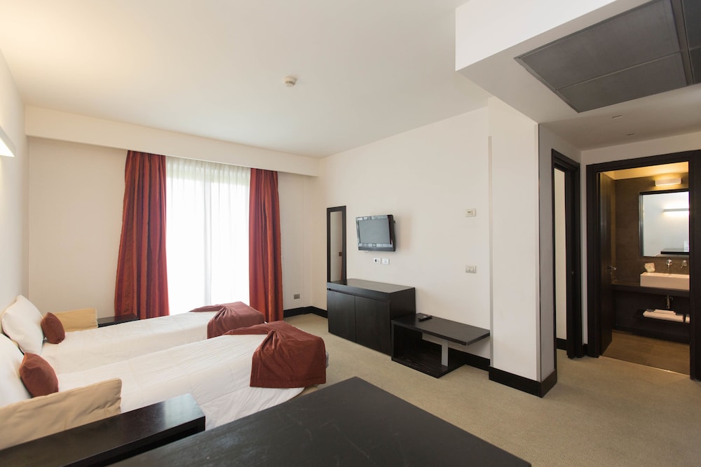 Imagen de la habitación del Hotel Excel Roma Ciampino. Foto 6