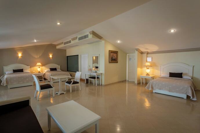 Imagen de la habitación del Hotel Excelaris Grand Resort Conventions And Spa. Foto 15