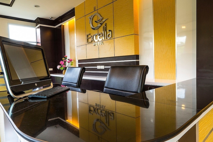 Imagen de los interiores del Hotel Excella. Foto 16