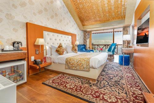 Imagen general del Hotel Excellence Castle. Foto 7