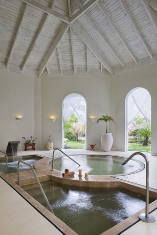 Imagen de la piscina del Hotel Excellence Punta Cana - Adults Only All Inclusive. Foto 14