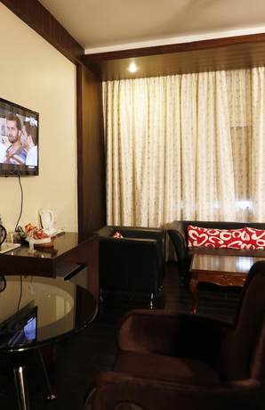 Imagen de la habitación del Hotel Excellency, Bhubaneswar. Foto 2