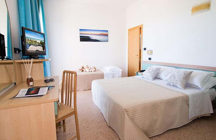 Imagen de la habitación del Hotel Excelsior, Alba Adri&aacute;tica. Foto 12