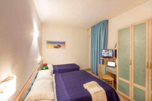 Imagen de la habitación del Hotel Excelsior, Alba Adri&aacute;tica. Foto 13