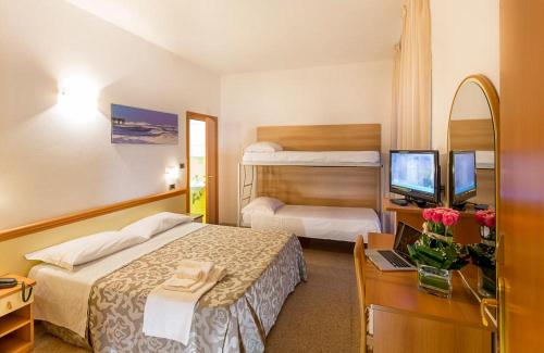 Imagen de la habitación del Hotel Excelsior, Alba Adri&aacute;tica. Foto 18