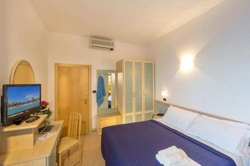 Imagen de la habitación del Hotel Excelsior, Alba Adri&aacute;tica. Foto 20