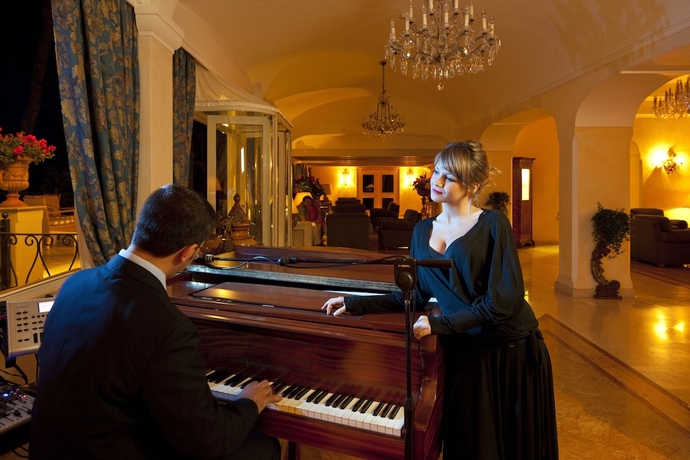 Imagen del bar/restaurante del Hotel Excelsior Belvedere and Spa. Foto 2