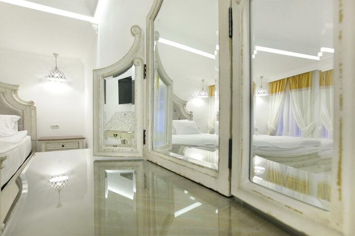 Imagen general del Hotel Excelsior Boutique Sinaia. Foto 16