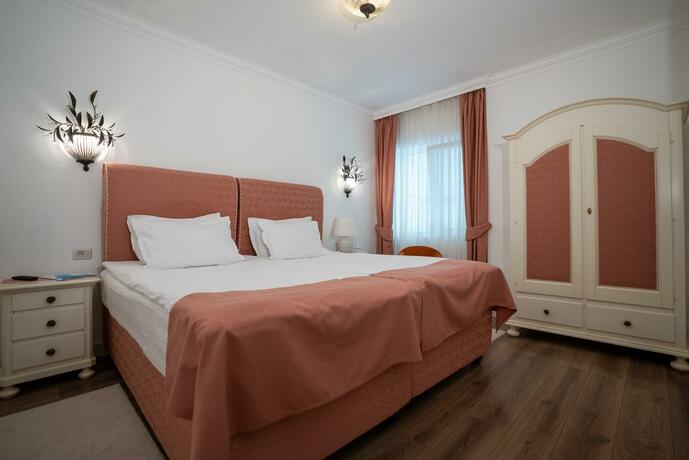 Imagen general del Hotel Excelsior Boutique Sinaia. Foto 23