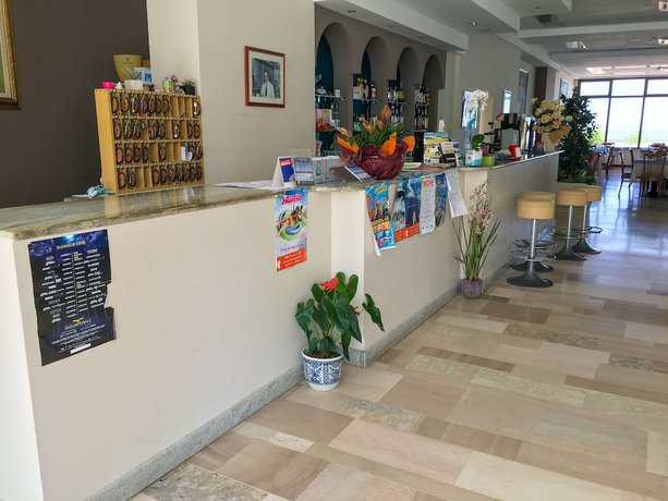 Imagen de los interiores del Hotel Excelsior, Cattolica. Foto 14