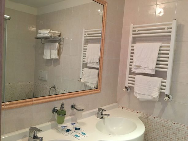 Imagen de la habitación del Hotel Excelsior, Cattolica. Foto 9