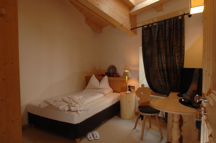 Imagen de la habitación del Hotel Excelsior, Cavalese. Foto 8