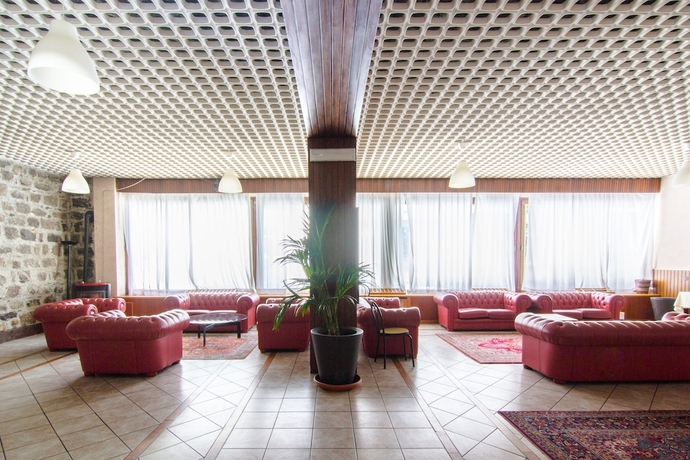 Imagen de los interiores del Hotel Excelsior Cimone. Foto 13