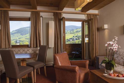 Imagen de la habitación del Hotel Excelsior Dolomites Life Resort. Foto 2