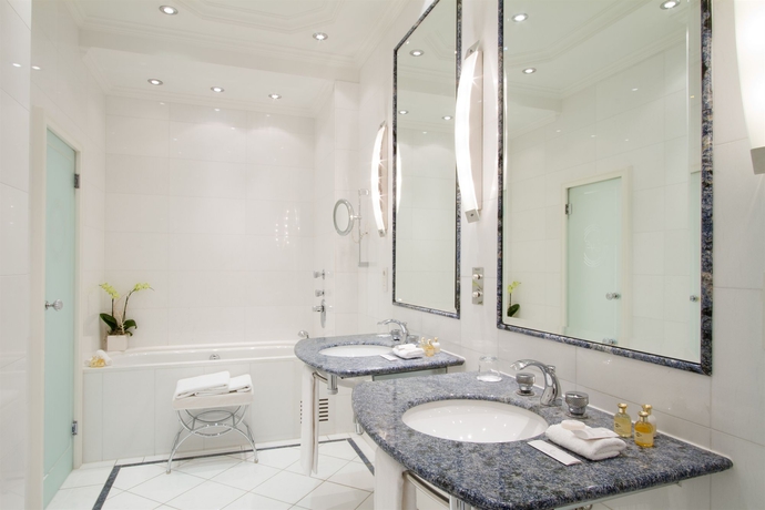 Imagen de la habitación del Hotel Excelsior Ernst Am Dom. Foto 4