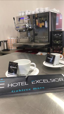 Imagen del bar/restaurante del Hotel Excelsior, Gabicce Mare. Foto 6