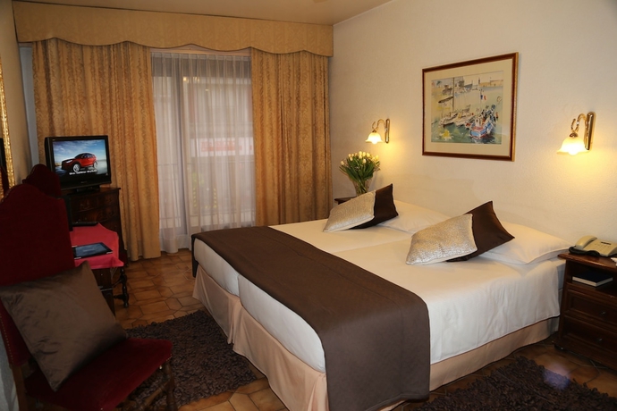 Imagen de la habitación del Hotel Excelsior, Ginebra. Foto 5