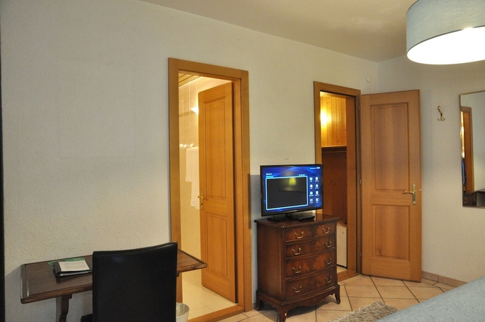 Imagen de la habitación del Hotel Excelsior, Ginebra. Foto 9