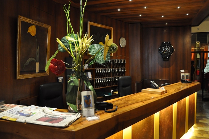 Imagen de los interiores del Hotel Excelsior, Ginebra. Foto 15