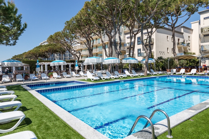 Imagen de la piscina del Hotel Excelsior, Lido Di Jesolo. Foto 9