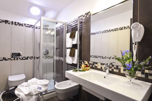 Imagen de la habitación del Hotel Excelsior, Loano. Foto 4