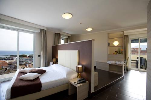 Imagen de la habitación del Hotel Excelsior, Loano. Foto 11