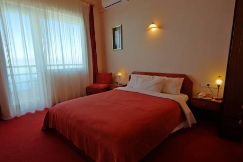 Imagen de la habitación del Hotel Excelsior, Loutraki - Perachora. Foto 5