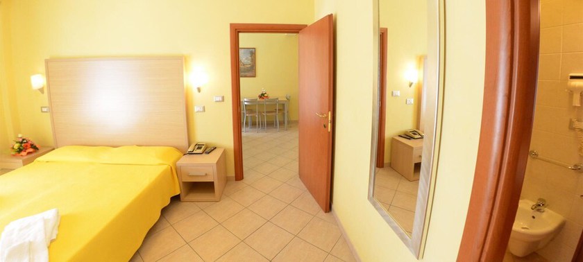 Imagen de la habitación del Hotel Excelsior, Montesilvano. Foto 4