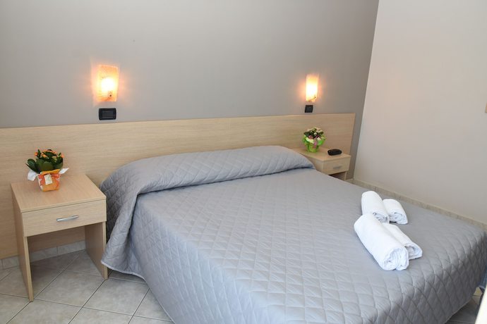 Imagen de la habitación del Hotel Excelsior, Montesilvano. Foto 14
