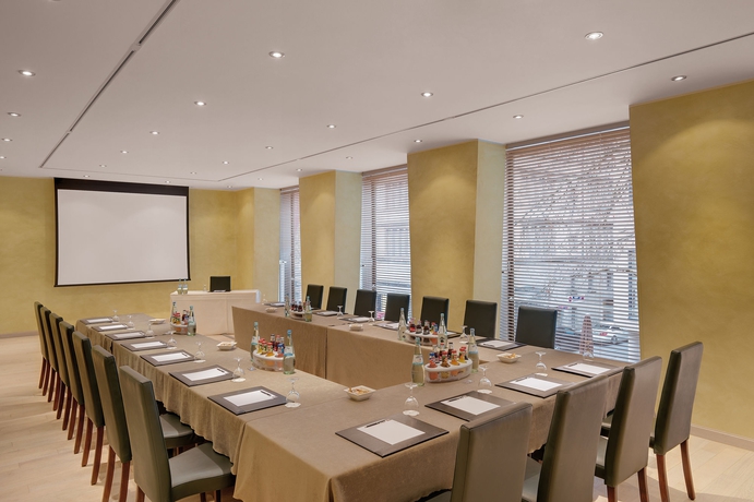 Imagen de los interiores del Hotel Excelsior Munich. Foto 16