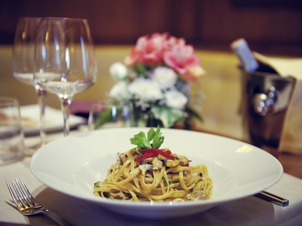 Imagen del bar/restaurante del Hotel Excelsior Palace Palermo. Foto 7