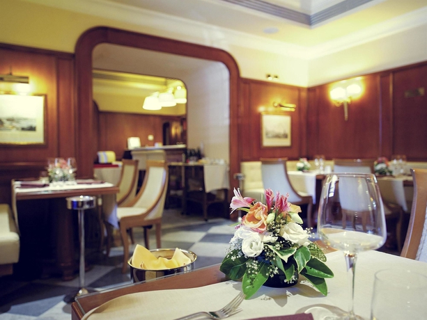 Imagen del bar/restaurante del Hotel Excelsior Palace Palermo. Foto 9