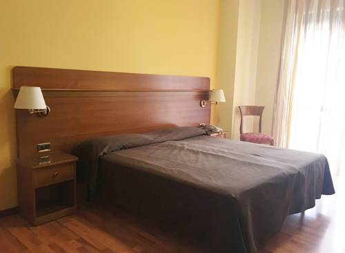 Imagen de la habitación del Hotel Excelsior Pavia. Foto 5