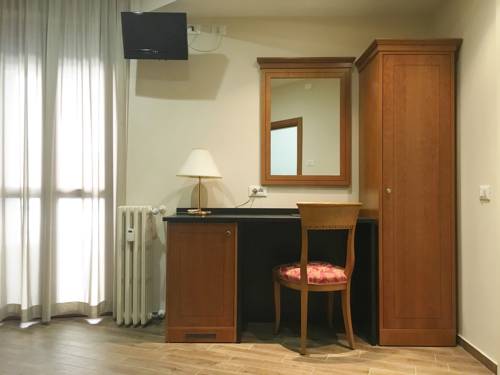 Imagen de la habitación del Hotel Excelsior Pavia. Foto 8