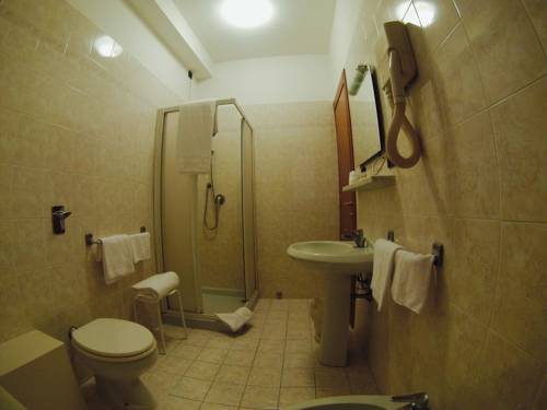 Imagen de la habitación del Hotel Excelsior Pavia. Foto 11