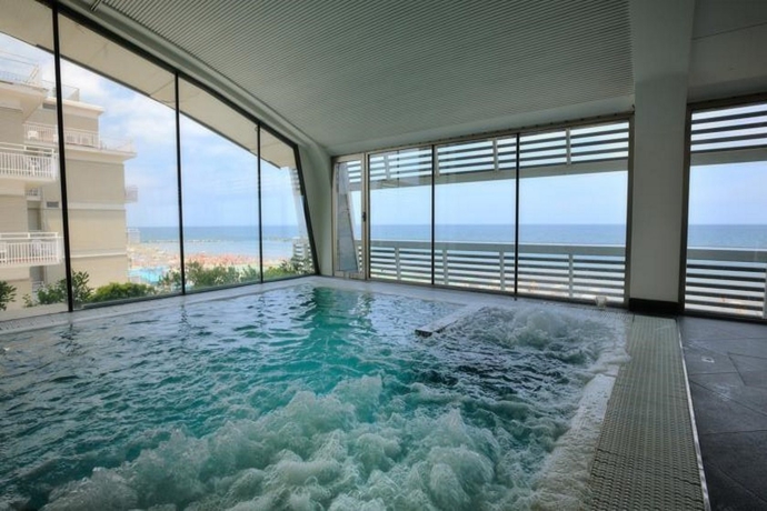 Imagen general del Hotel Excelsior, Pesaro. Foto 6